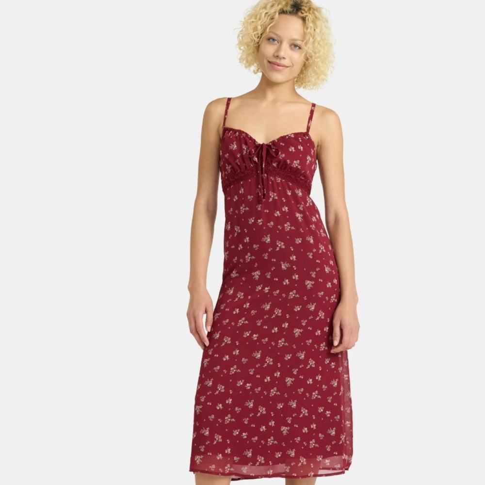 No Boundaries Burgundy Floral Top